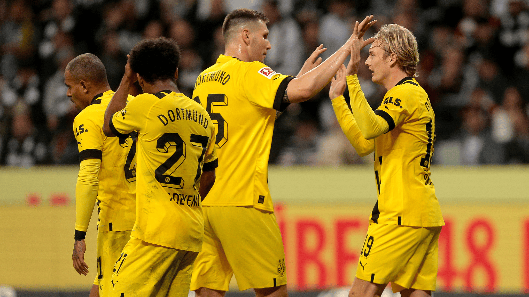 亚博网页版 -赛后意大利杯焦点战,法兰克福队长鼓劲,引发热议,心理建设被强调(足球比赛情绪特点)