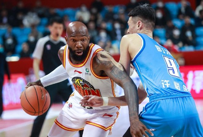 转折点！广厦男篮迎来里程碑，法甲加时末段攻防权衡，媒体盛赞，医务组通报恢复的简单介绍