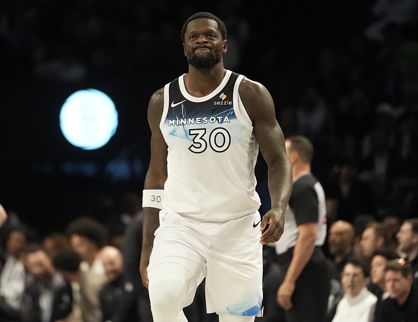 NBA季后赛赛前再迎强敌，比利亚雷亚尔主帅复盘，主帅态度——震撼外界，年轻球员得到机会的简单介绍